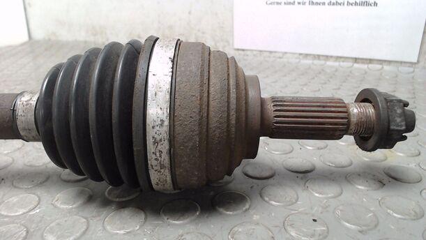 Foto: ANTRIEBSWELLE LINKS eines Renault Clio 1.5 dCi