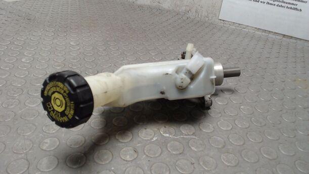 Foto: HAUPTBREMSZYLINDER eines Renault Clio 1.5 dCi