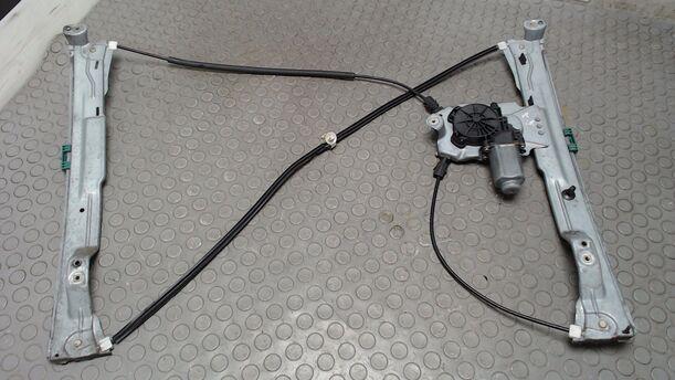 Foto: FENSTERHEBER VORN LINKS eines Renault Clio 1.5 dCi