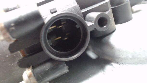 Foto: FENSTERHEBER VORN LINKS eines Renault Clio 1.5 dCi