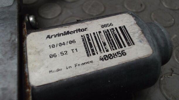 Foto: FENSTERHEBER VORN LINKS eines Renault Clio 1.5 dCi