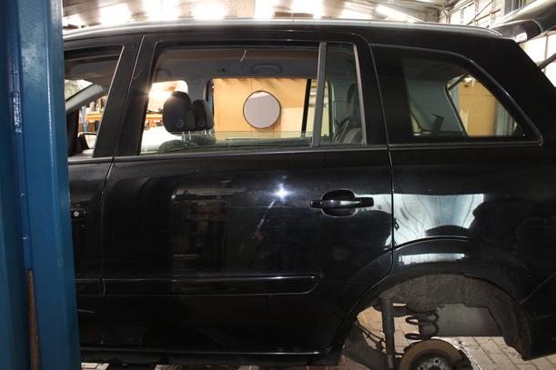 Foto: TÜR HINTEN LINKS eines Opel Zafira 1.7 CDTI