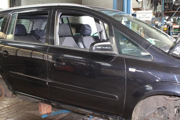 Foto: TÜR VORN RECHTS eines Opel Zafira 1.7 CDTI