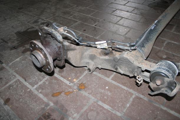 Foto: HINTERACHSE eines Opel Zafira 1.7 CDTI