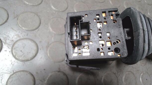 Foto: BLINKSCHALTER/ KOMBISCHALTER eines Opel Meriva 1.6 16V