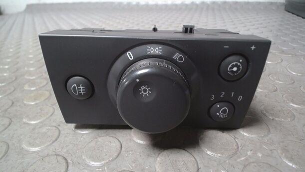 Foto: LICHTSCHALTER eines Opel Meriva 1.6 16V