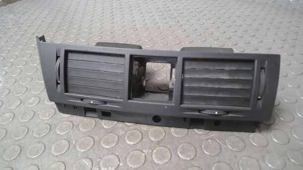 Foto: LÜFTUNGSGITTER eines Opel Meriva 1.6 16V
