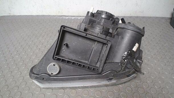 Foto: SCHEINWERFER RECHTS ( VALEO / FACELIFT ) eines Opel Meriva 1.6 16V