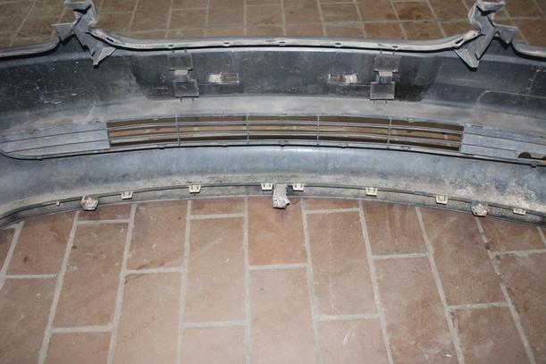 Foto: STOSSSTANGE / STOSSFÄNGER VORN eines Opel Corsa 16V