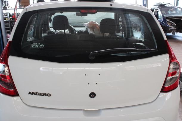 Foto: HECKKLAPPE/ HECKDECKEL eines Dacia Sandero 1.2 16V