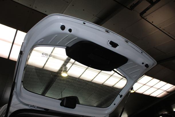 Foto: HECKKLAPPE/ HECKDECKEL eines Dacia Sandero 1.2 16V