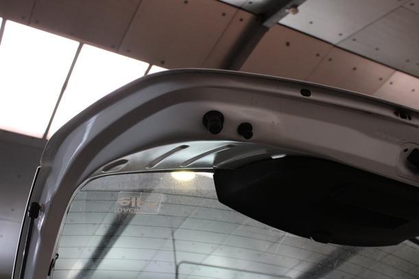 Foto: HECKKLAPPE/ HECKDECKEL eines Dacia Sandero 1.2 16V