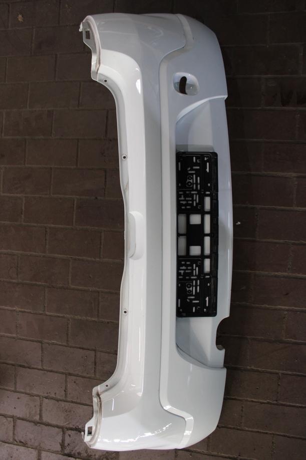 Foto: STOSSFÄNGER/ STOßSTANGE HINTEN eines Dacia Sandero 1.2 16V