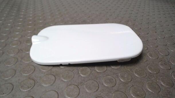 Foto: TANKKLAPPE/ TANKDECKEL eines Dacia Sandero 1.2 16V