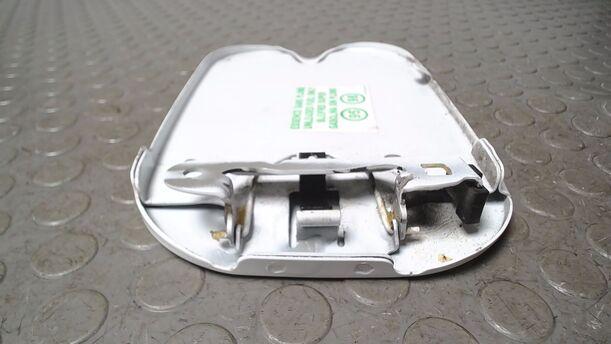 Foto: TANKKLAPPE/ TANKDECKEL eines Dacia Sandero 1.2 16V