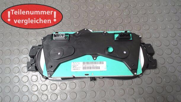 Foto: TACHOEINHEIT/ KOMBIINSTRUMENT eines Dacia Sandero 1.2 16V