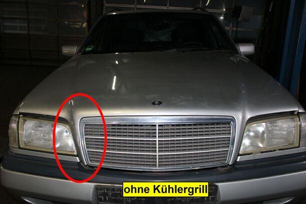 Foto: MOTORHAUBE eines Mercedes-Benz C 200 T