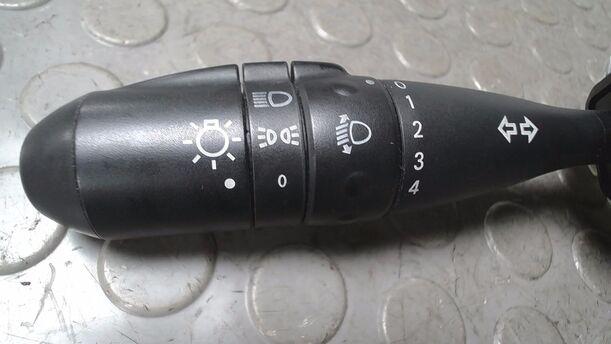 Foto: BLINKSCHALTER/ KOMBISCHALTER eines Mitsubishi Colt 1.1