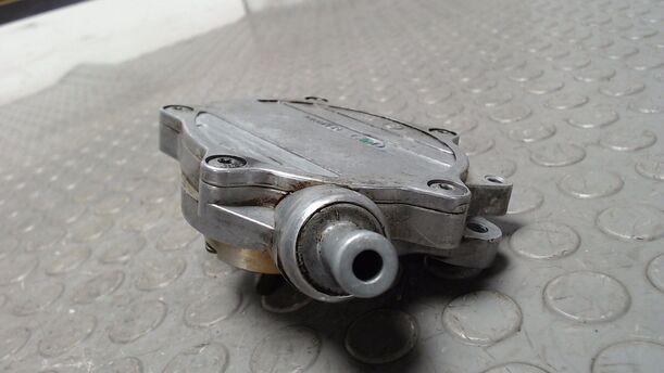 Foto: VAKUUMPUMPE / UNTERDRUCKPUMPE ( LUK ) eines BMW 316i