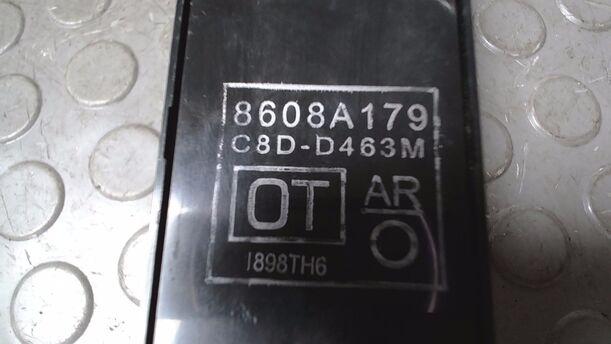 Foto: FENSTERHEBERSCHALTER eines Mitsubishi Colt 1.1