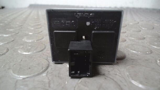 Foto: FENSTERHEBERSCHALTER eines VW Polo 1.4