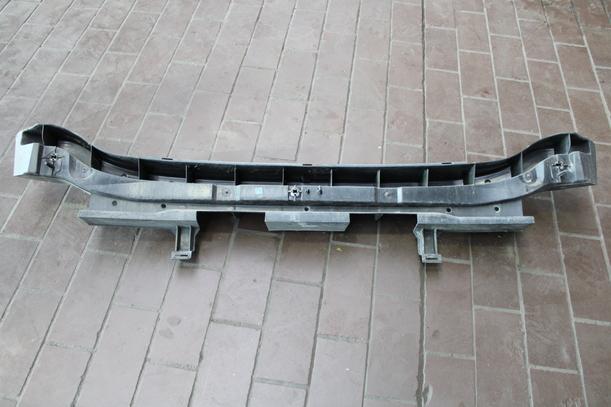Foto: VERSTÄRKUNG HINTEN eines Citroen Xsara Picasso 1.8i