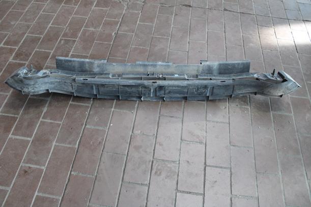 Foto: VERSTÄRKUNG HINTEN eines Citroen Xsara Picasso 1.8i