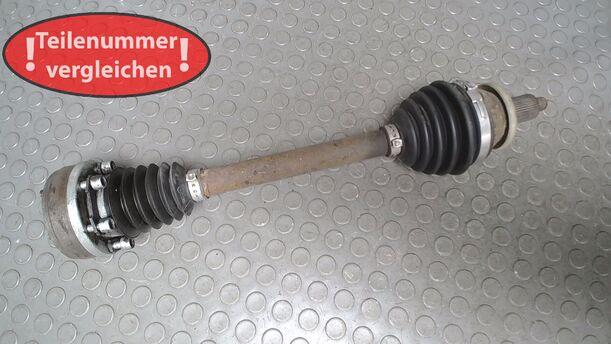 Foto: ANTRIEBSWELLE LINKS ( SCHALTGETRIEBE ) eines VW Polo 1.4