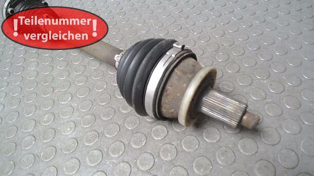 Foto: ANTRIEBSWELLE LINKS ( SCHALTGETRIEBE ) eines VW Polo 1.4