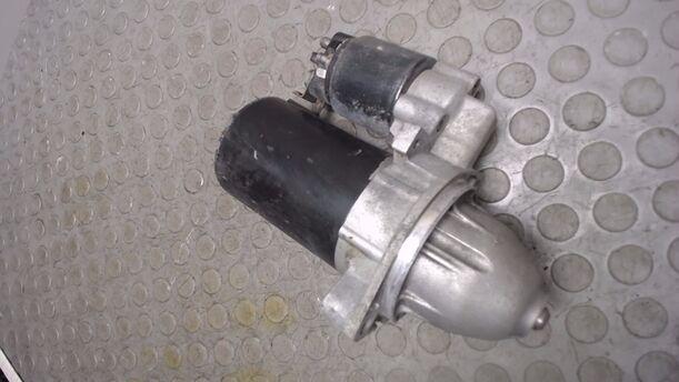 Foto: ANLASSER / STARTER  BOSCH eines Mercedes-Benz C 200 T