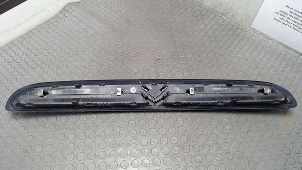 Foto: KÜHLERGRILL ( 2000 - 2004 ) eines Citroen Xsara Picasso 1.8i