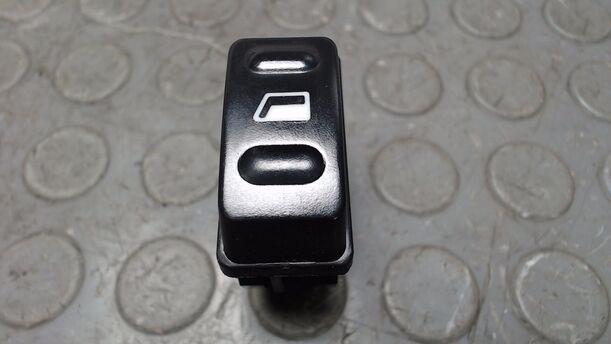 Foto: FENSTERHEBERSCHALTER eines Citroen Xsara Picasso 1.8i