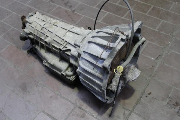 Foto: AUTOMATIKGETRIEBE 4HP22 eines BMW 323i