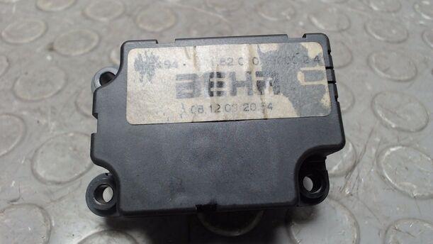 Foto: STELLMOTOR HEIZUNG eines Citroen Xsara Picasso 1.8i