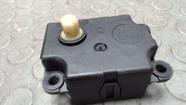 Foto: STELLMOTOR HEIZUNG eines Citroen Xsara Picasso 1.8i