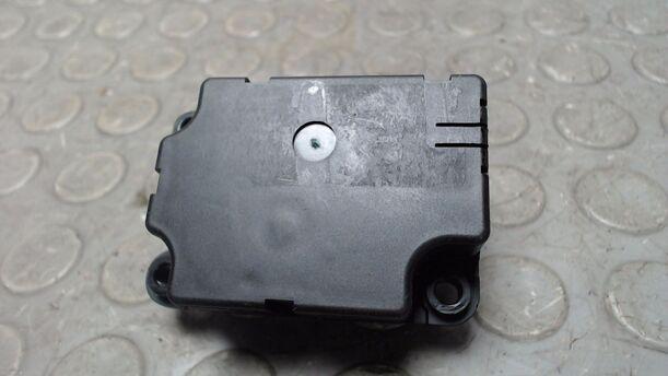 Foto: STELLMOTOR HEIZUNG eines Citroen Xsara Picasso 1.8i