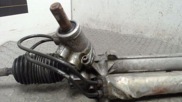 Foto: SERVOLENKUNG eines Citroen Xsara Picasso 1.8i