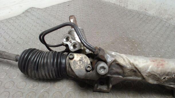 Foto: SERVOLENKUNG eines Citroen Xsara Picasso 1.8i