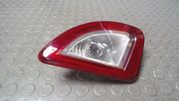Foto: HECKLEUCHTE/ INNENLEUCHTE INNEN LINKS eines Renault Twingo 1.2 LEV 16V 75