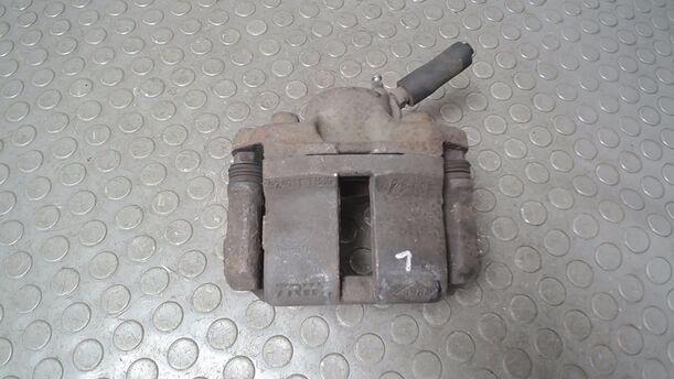 Foto: BREMSSATTEL VORN LINKS ( TRW ) eines Renault Twingo 1.2 LEV 16V 75 Cup