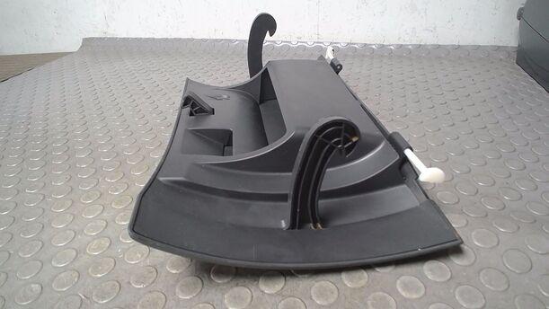 Foto: KLAPPE HANDSCHUHFACH eines Renault Twingo 1.2 LEV 16V 75 Cup