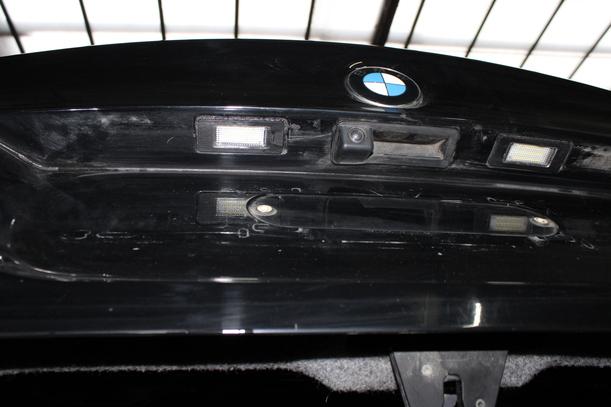 Foto: HECKKLAPPE / HECKDECKEL (MIT RÜCKFAHRKAMERA) eines BMW 320i Cup