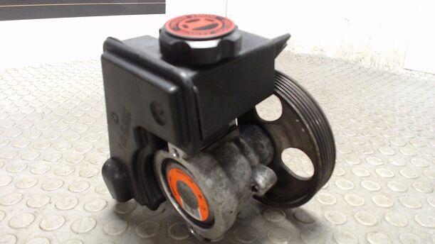 Foto: PUMPE SERVOLENKUNG eines Citroen Xsara Picasso 1.8i Cup