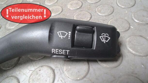 Foto: SCHEIBENWISCHERSCHALTER eines Audi TT Coupe 3.2 quattro S tronic Cup