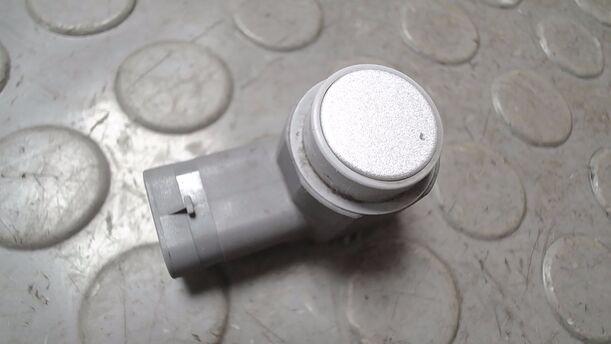 Foto: ABSTANDSSENSOR/ PDC SENSOR eines Audi TT Coupe 3.2 quattro S tronic Cup