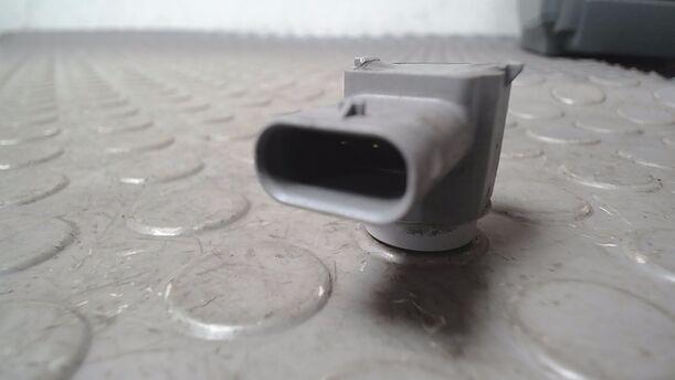 Foto: ABSTANDSSENSOR/ PDC SENSOR eines Audi TT Coupe 3.2 quattro S tronic Cup