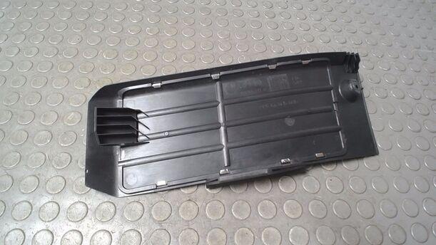Foto: FUSSSTÜTZE/ AUFLAGE ( ALUMINIUM GEBÜRSTET ) eines Audi TT Coupe 3.2 quattro S tronic Cup