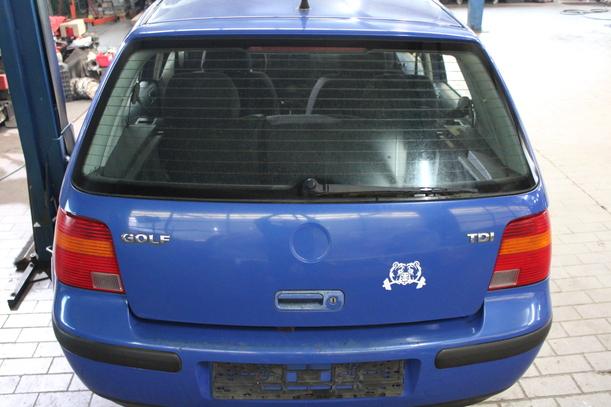 Foto: HECKKLAPPE / HECKDECKEL eines VW Golf 1.9 TDI Cup