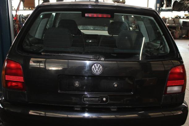 Foto: HECKKLAPPE / HECKDECKEL ( BIS 1999 ) eines VW Polo 60 Cup