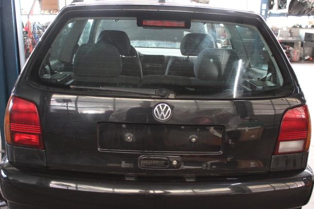 Foto: HECKKLAPPE / HECKDECKEL ( BIS 1999 ) eines VW Polo 60 Cup